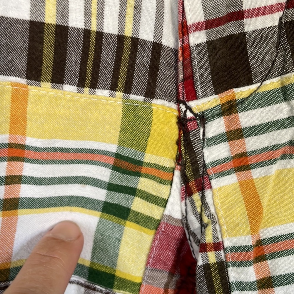 Old Navy boys plaid summer shorts, size 6 - Picture 6 of 8